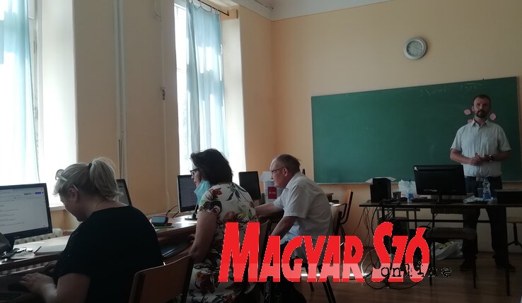 Dr. Námesztovszki Zsolt előadása közben (Fotó: Szalma Brigitta) Dr. Námesztovszki Zsolt előadása közben (Fotó: Szalma Brigitta)