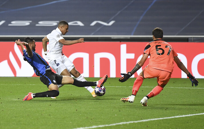 Mbappé kulcsfigura volt a szerdai meccsen (Fotó: Beta/AP)