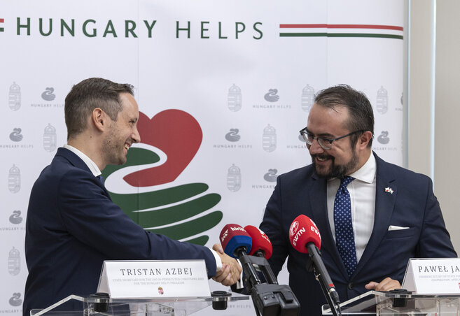 Azbej Tristan és Pawel Jablonski (Fotó: MTI) Azbej Tristan és Pawel Jablonski (Fotó: MTI)