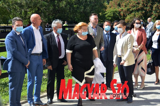 A fiatalok fizetését a kormány állja kilenc hónapig, és ehhez a vállalatok hozzátehetnek (Gergely József felvétele) A fiatalok fizetését a kormány állja kilenc hónapig, és ehhez a vállalatok hozzátehetnek (Gergely József felvétele)