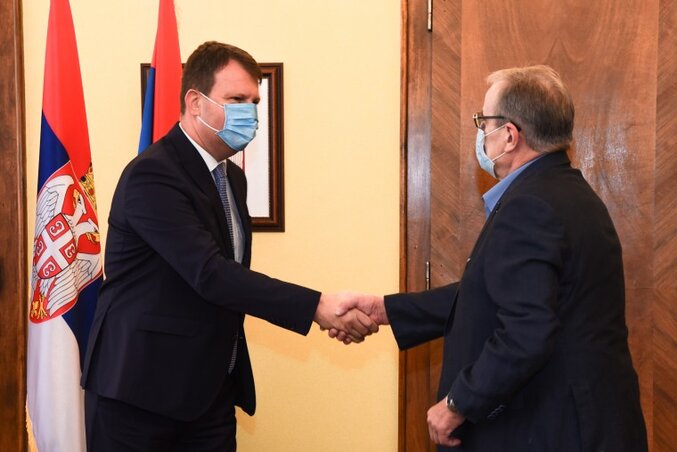 Igor Mirović és Hido Biščević (Fotó: vojvodina.gov.rs)