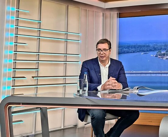Aleksandar Vučić ma reggel a Prva tv Jutro című műsorában (Fotó: Instagram) Aleksandar Vučić ma reggel a Prva tv Jutro című műsorában (Fotó: Instagram)