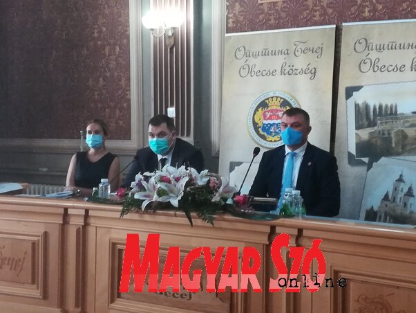Az óbecsei községi képviselő-testület elnökévé Kiss Igor (VMSZ) választották (Fehér Rózsa felvétele)