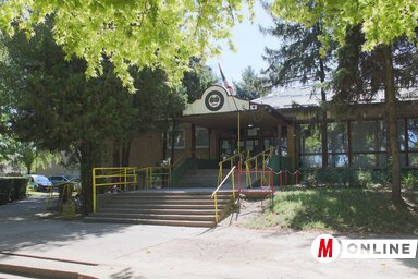 Kedden 315 diák kezdi meg tanulmányait a bácsfeketehegyi iskolában (Lakatos János felvétele)