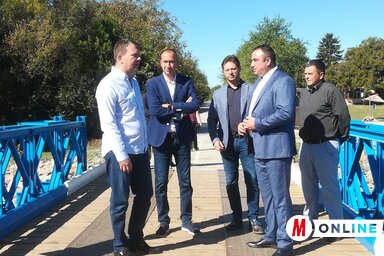 A politikusok készek további pénzt áldozni a hídra (Fehér Rózsa felvétele)