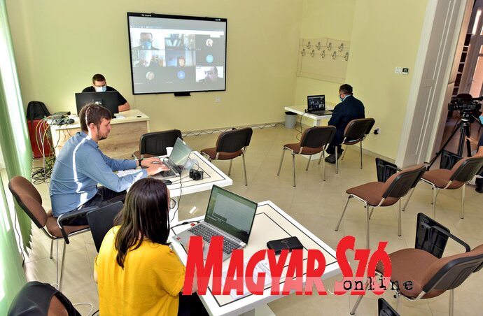 A VM4K csapata az online konferencián (Fotó: Gergely Árpád)