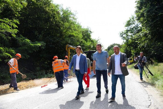 Jelenleg a Belcsény–Besenyő-út 8,5 kilométeres szakaszát újítják (Fotó: vojvodina.gov.rs)
