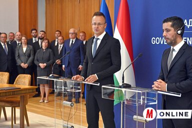 Szijjártó Péter és Tomislav Momirović a Szerbia Palotában (Fotó: Ótos András)