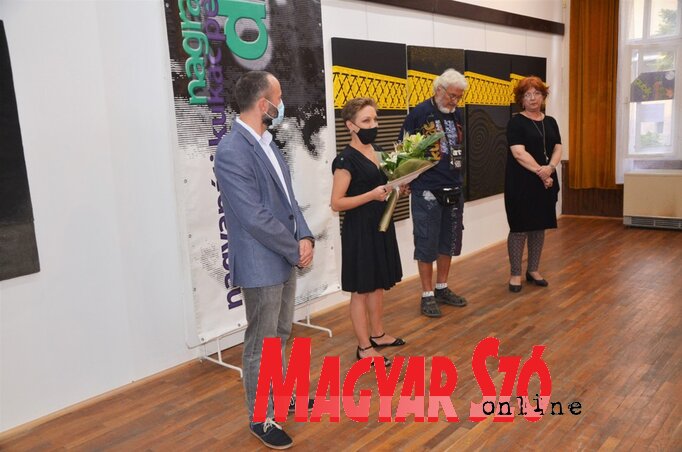 A díjátadó ünnepség egyben Gubik Korina kiállításának megnyitója is volt (Kazinczy Paszterkó Diana felvétele)