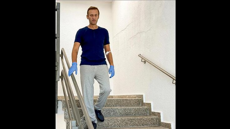 Navalnij kórházból posztolt képe (Forrás: Instagram)