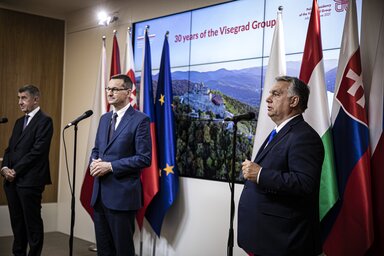 Orbán Viktor beszél a találkozót követő sajtótájékoztatón (Fotó: MTI)