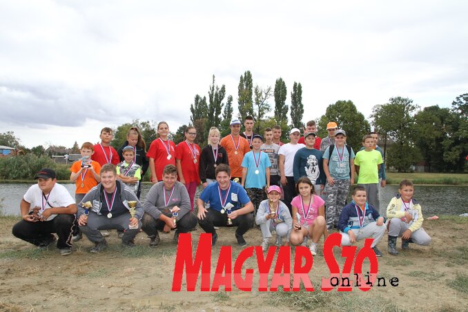 A díjazottak (Diósi Árpád felvétele)