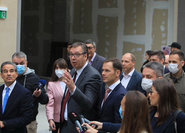 Vučić ismét cáfolta, hogy fivére, Andrej vásárolná fel a termőföldeket (Fotó: Beta) Vučić ismét cáfolta, hogy fivére, Andrej vásárolná fel a termőföldeket (Fotó: Beta)