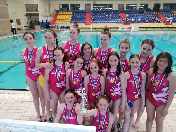 A Becse U13-as leánycsapata (Fotó: VK Becse)