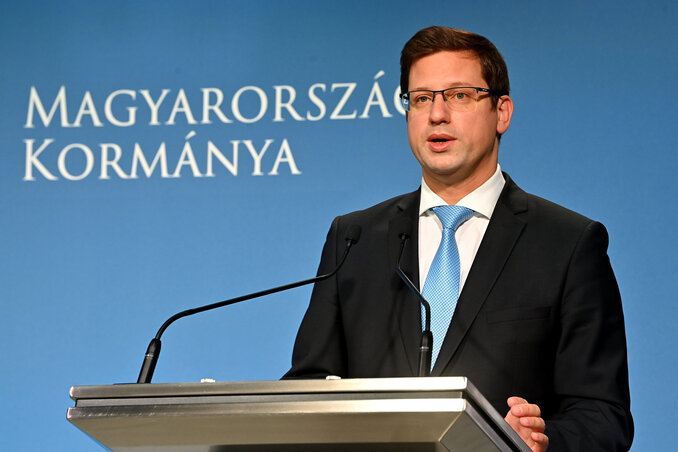 Gulyás Gergely, a Miniszterelnökséget vezető miniszter a Kormányinfó sajtótájékoztatón (Fotó: MTI/Illyés Tibor) Gulyás Gergely, a Miniszterelnökséget vezető miniszter a Kormányinfó sajtótájékoztatón (Fotó: MTI/Illyés Tibor)