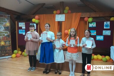 A 4–5. osztályosok legjobb mesemondói (Fehér Rózsa felvétele)