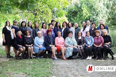 A találkozón résztvevő óvodapedagógusok csoportképe (Lakatos János felvétele)