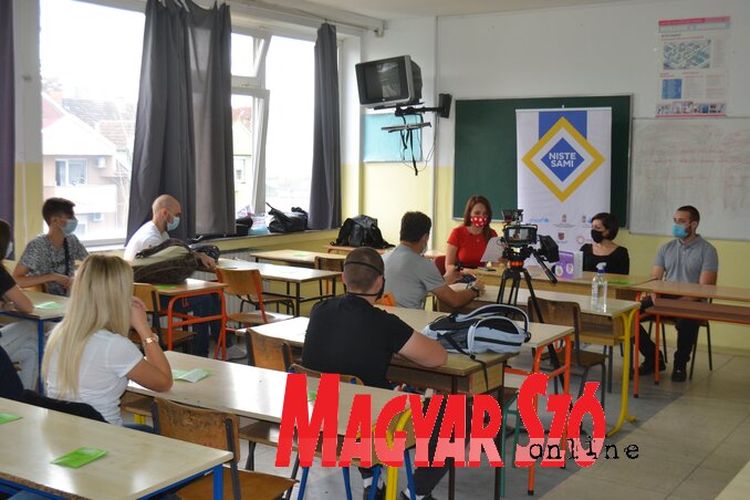 A Nem vagytok egyedül elnevezésű programsorozat tribünjén a szorongásról és a depresszióról hallhattak előadásokat, vallomásokat a résztvevők (Ótos András felvétele)