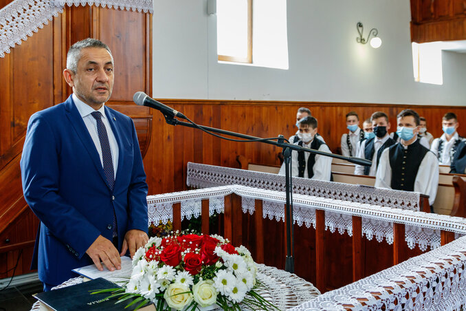 Potápi Árpád János az Egán Ede Szakképzési Centrum ünnepélyes tanévnyitóján a kárpátaljai Tiszapéterfalván a református templomban (Fotó:MTI)