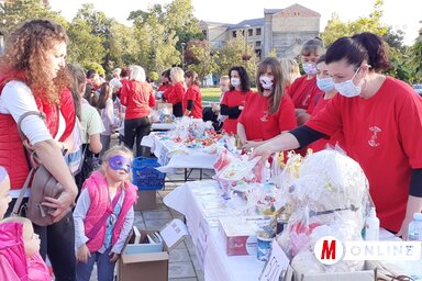 A vásárban a játékok és a kifestőkönyvek voltak a legkeresettebbek (Kazinczy Paszterkó Diana felvétele)