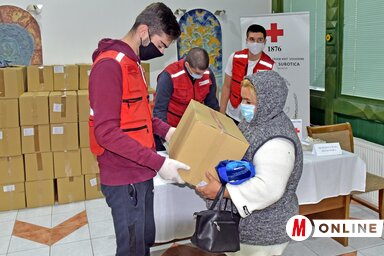 Az élelmezési világnap alkalmából összesen 2520 csomagot osztottak ki (Fotó: Gergely Árpád)