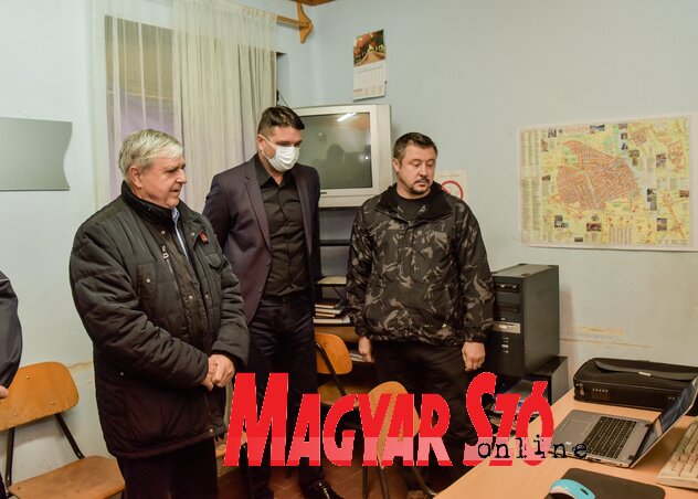 A tornyosi rendőrállomásról 24 órában követhetők a történések (Herédi Krisztián felvétele) A tornyosi rendőrállomásról 24 órában követhetők a történések (Herédi Krisztián felvétele)