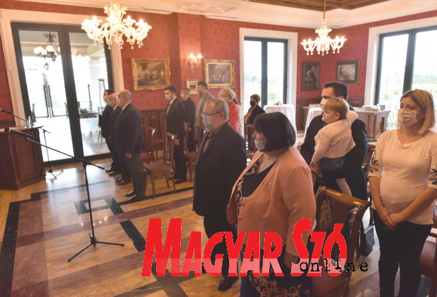 A palicsi díjátadó ünnepségre a díjazottat a családja is elkísérte (Fotó: Gergely Árpád felvétele) A palicsi díjátadó ünnepségre a díjazottat a családja is elkísérte (Fotó: Gergely Árpád felvétele)