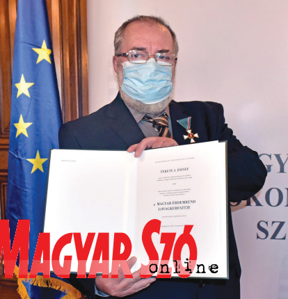 Kollégánk 10 éve dolgozik a Magyar Szóban (Fotó: Gergely Árpád felvétele) Kollégánk 10 éve dolgozik a Magyar Szóban (Fotó: Gergely Árpád felvétele)
