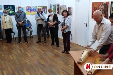 A megnyitót egy népdalcsokorral tette ünnepélyessé Sörfőző Szügyi Judit és Kelemen Zsolt (Herceg Elizabetta felvétele)