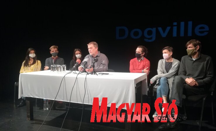 A Dogville sajtótájékoztatója (Fotó: Lukács Melinda) A Dogville sajtótájékoztatója (Fotó: Lukács Melinda)