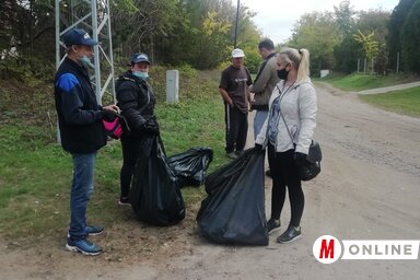 Mintegy száz zsák hulladékot szedtek össze (Fotó: Lackó Varjú Sára)