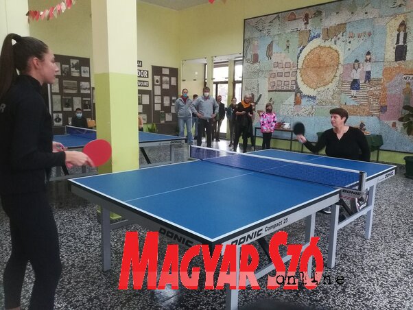 Szépen pattogott a labda Réka és Borislava között (Fehér Rózsa felvétele)