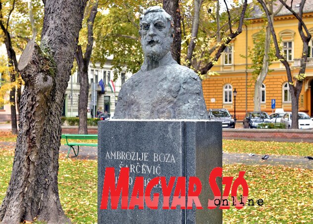 A szobor Ivan Meštrović alkotása és ajándéka a városnak (Fotó: Gergely Árpád) A szobor Ivan Meštrović alkotása és ajándéka a városnak (Fotó: Gergely Árpád)