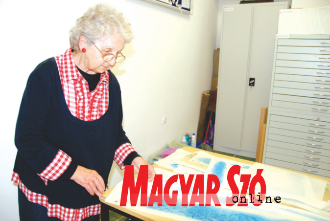 Szűgyi Zsuzsanna: A minták szerkesztését tanulni kell! (Homolya Horváth Ágnes felvétele) Szűgyi Zsuzsanna: A minták szerkesztését tanulni kell! (Homolya Horváth Ágnes felvétele)