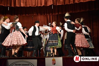 A Kiscimbora is fellép (Ricz Róbert felvétele)