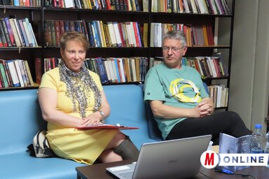 Smit Edit és Beszédes István az irodalmi esten (Fotó: Csincsik Zsolt)