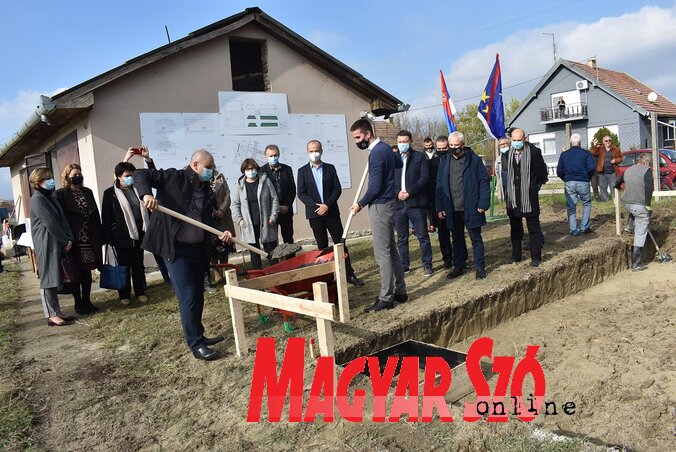 (L. Móger Tímea felvétele) (L. Móger Tímea felvétele)