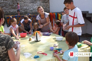 Felhőtlen hangulatú családi nap (Kazinczy Paszterkó Diana felvétele)