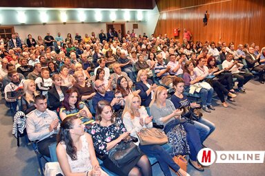 A nagy érdeklődésről árulkodik a zsúfolásig megtelt terem (Fotó: Gergely Árpád)