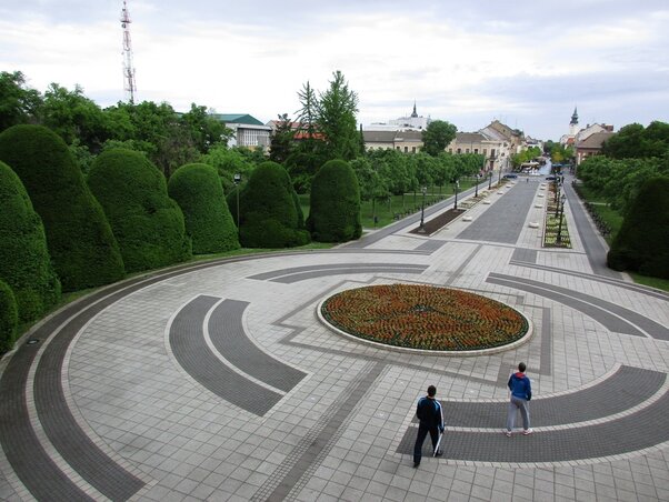 Egységessé válik a városmag képe (Fotó: Fekete J. József)