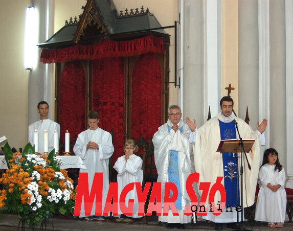 Balról jobbra: Szöllősi Róbert, Erdei Szabolcs, Erdei Flóra, Erhard Róbert, Hajdú László és Zavarkó Nóra (Fotó: Bozsoki Valéria)