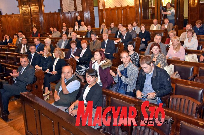 A hazai levéltárak képviselői mellett magyarországi és horvátországi vendégek is jelen voltak (Fotó: Gergely Árpád)