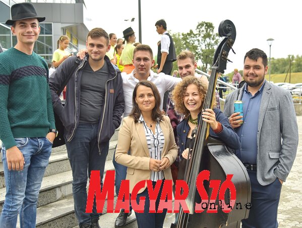 A Kápátaljáról érkezett Zentára a Sodró népzenei együttes A Kápátaljáról érkezett Zentára a Sodró népzenei együttes