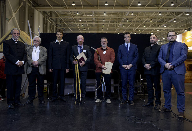 Borbély László, Major Jenő, Vámosi Péter, Kókityi Attila, Katona István, Gál Péter eredetvédelemért felelős helyettes államtitkár, Bencsik Péter és Bíró Ádám (Fotó: magyarmezogazdasag.hu)