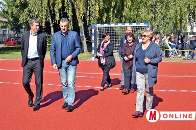 A felújított sportpályának nemcsak a diákok örülnek, hanem a rekreatív sportolók is