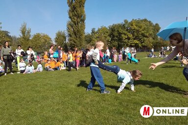 Komoly küzdelem az óvodások olimpiáján (Lakatos János felvétele)