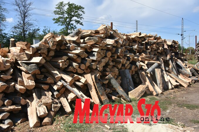 Tűzrevaló van, csak várni kell a kiszállításra