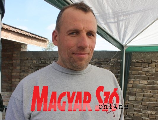 Vass Árpád, a Zentagunarasi Gazdakör irodavezetője (Kazinczy Paszterkó Diana felvétele)