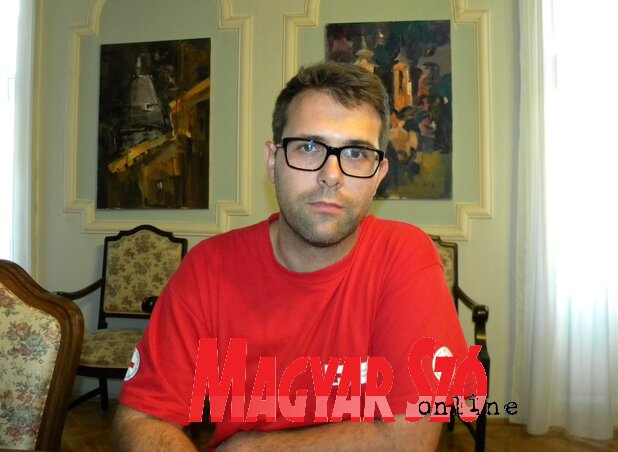 Miodrag Varo: A szállító járművünk naponta körülbelül 200 kilométert tesz meg, míg bejárja az elosztóhelyeket (Fotó: Benedek Miklós)