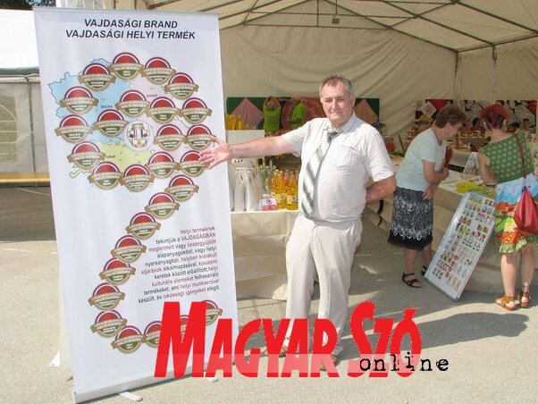 Ments András: A Vajdasági Helyi Termékek forgalmazása egy rendelet elfogadásával válik gördülékennyé (Homolya Horváth Ágnes felvétele) Ments András: A Vajdasági Helyi Termékek forgalmazása egy rendelet elfogadásával válik gördülékennyé (Homolya Horváth Ágnes felvétele)